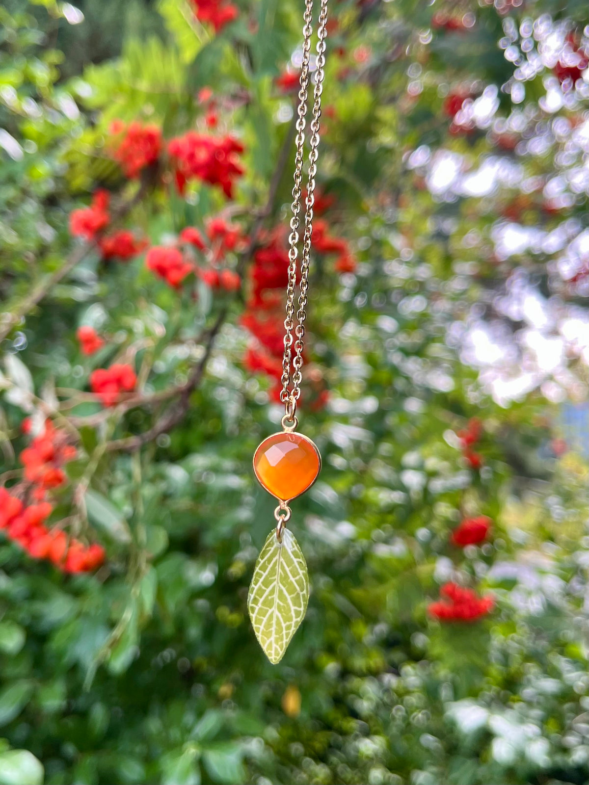 Fittonia Leaf & Carnelion Necklace