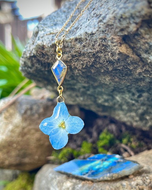 A-Hydrangea & Labradorite    Fallen Star Necklace