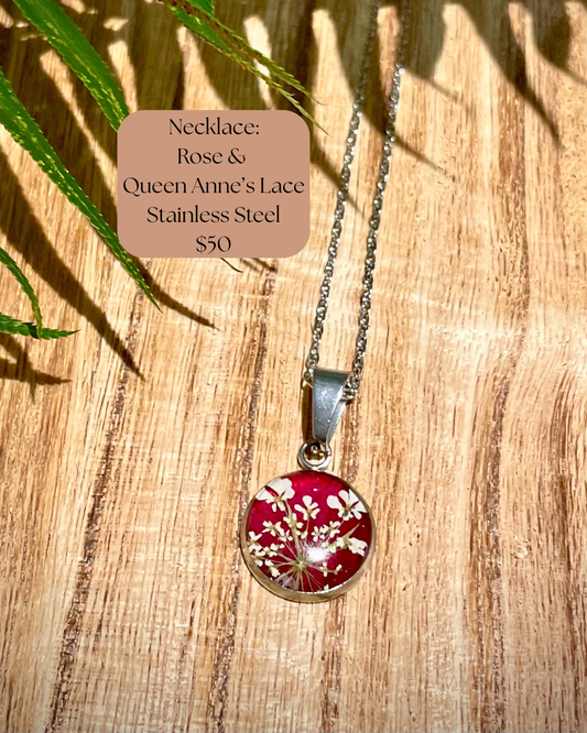 A-Rose & Queen Anne's Lace Necklace